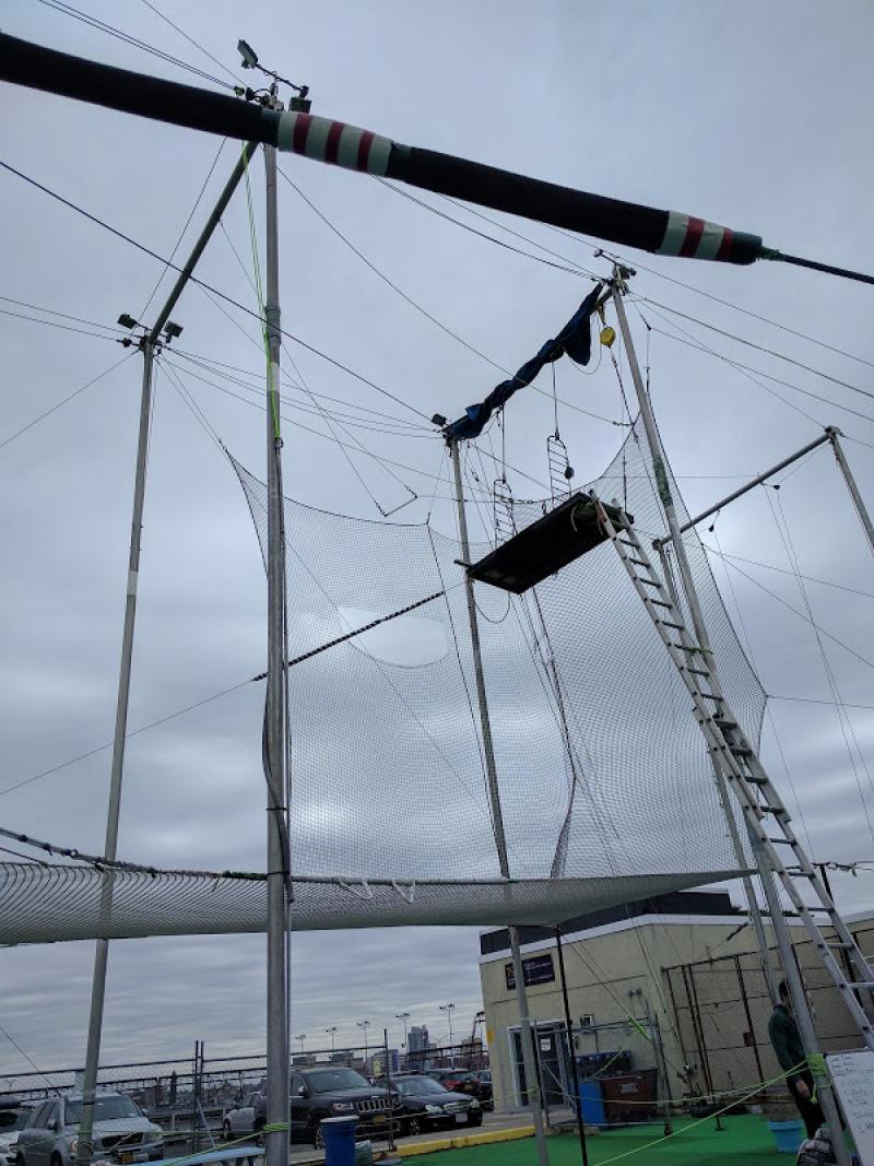 Trapeze School New York - Pier 40