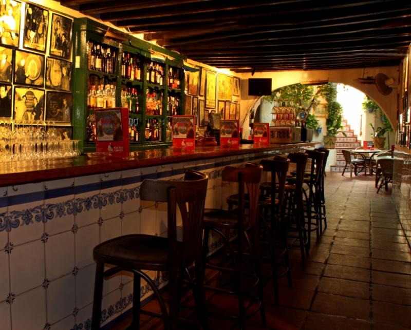 Bodega Bar El Pimpi