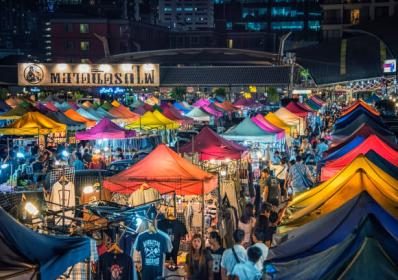 Bangkok, Thailand: Här firar du Songkran i Bangkok