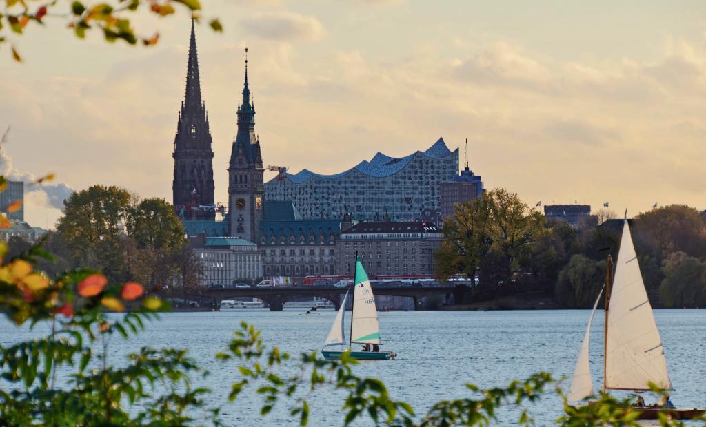 Nya direktflyg till Milano, Hamburg och Tirana sommaren 2026