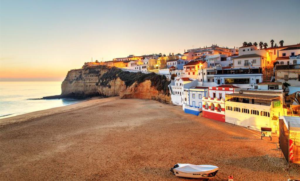 I dag är årets deppigaste dag – då bokar dubbelt så många en resa