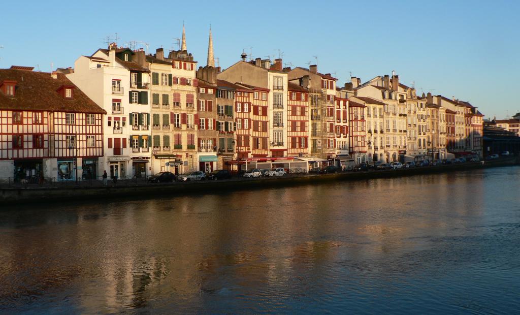 Bayonne