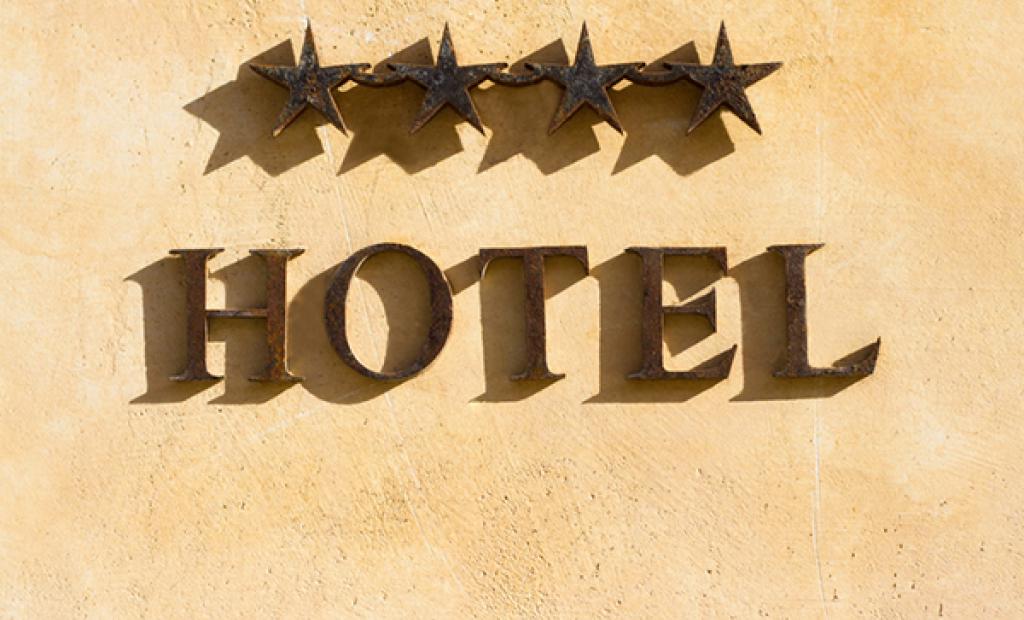 Spara tusenlappar – välj fyra stjärnor och inte fem