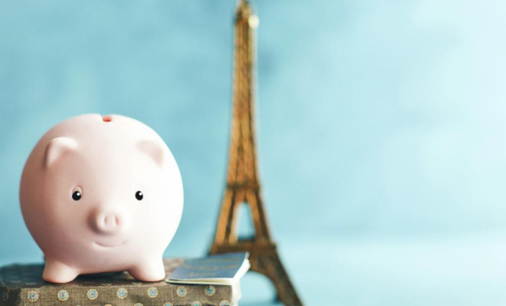 Så mycket sparar svenskarna till semestern