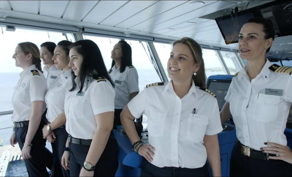 En tredjedel av Celebrity Cruises däckofficerare är nu kvinnor 