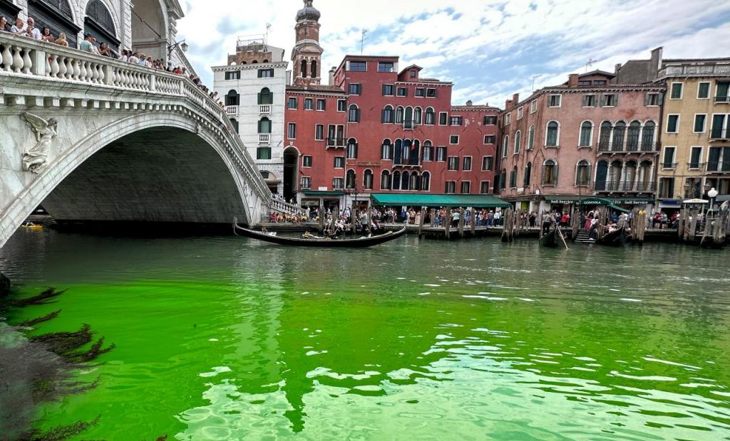 Venedig, Italien: Mysteriet med gröna kanaler i Venedig